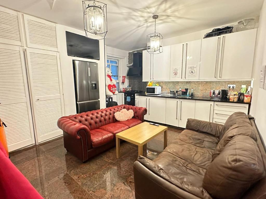 1 Step To Station! Double In Marylebone&paddington, , #room Name Is Tokyo# * Londra