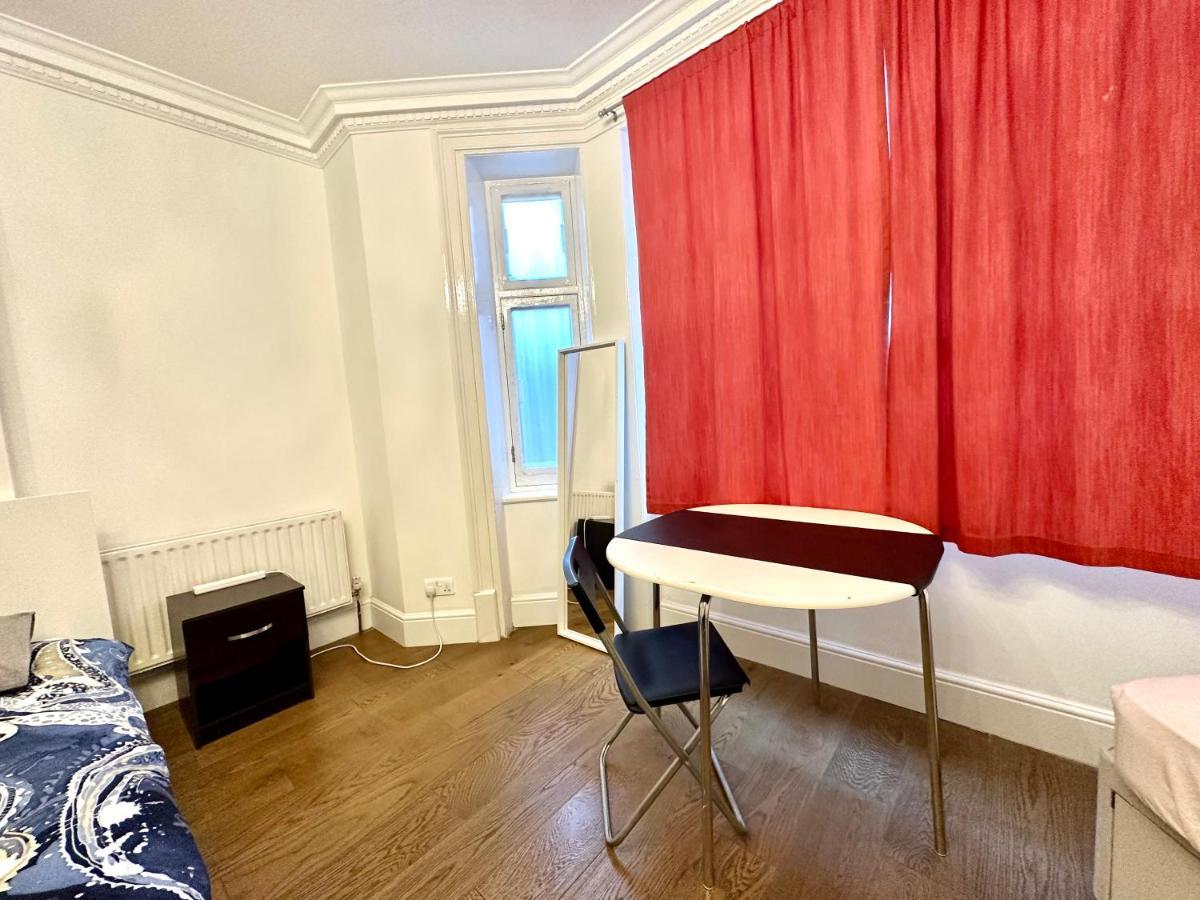 1 Step To Station! Double In Marylebone&paddington, , #room Name Is Tokyo# * Londra